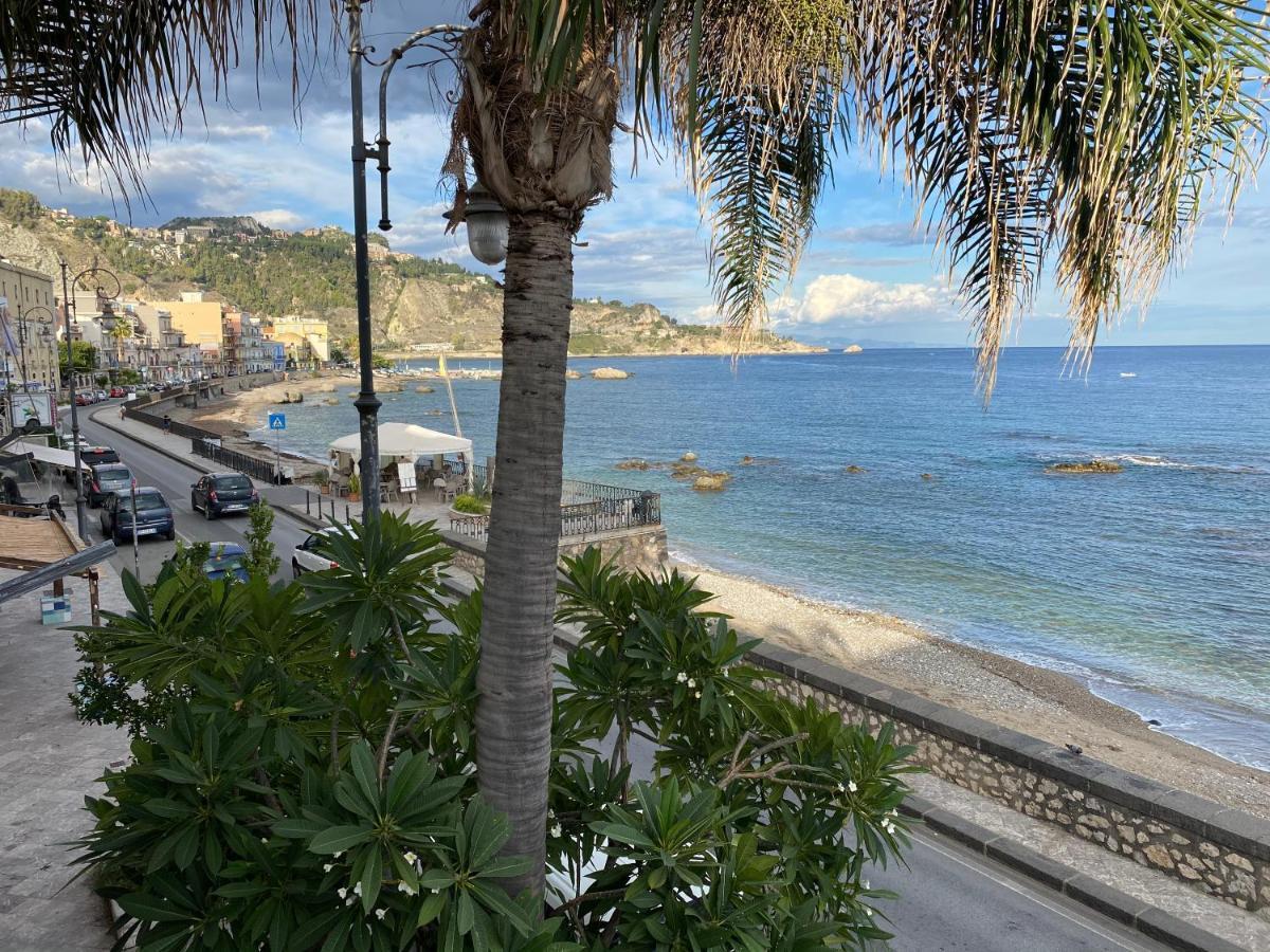 Casa Nicole Fronte Mare Villa Giardini Naxos Ngoại thất bức ảnh