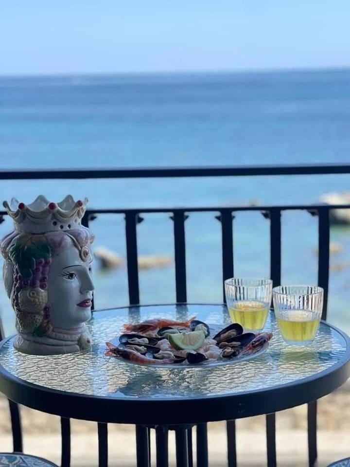 Casa Nicole Fronte Mare Villa Giardini Naxos Ngoại thất bức ảnh