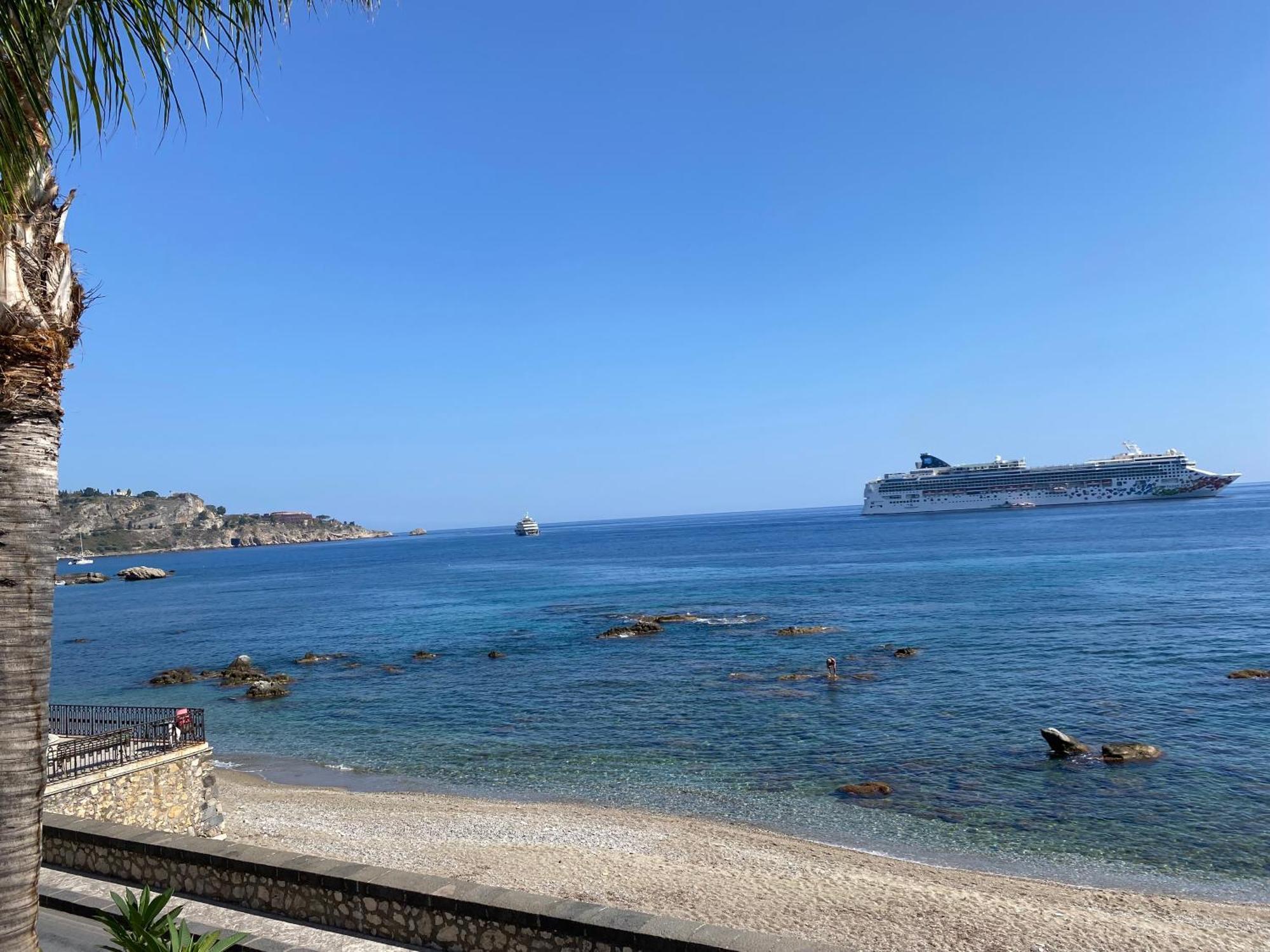 Casa Nicole Fronte Mare Villa Giardini Naxos Ngoại thất bức ảnh