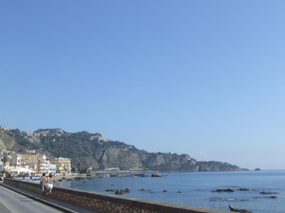 Casa Nicole Fronte Mare Villa Giardini Naxos Ngoại thất bức ảnh