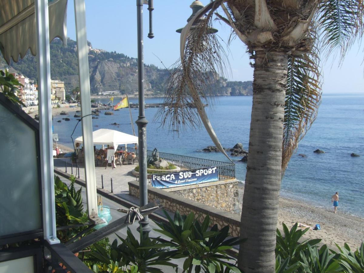 Casa Nicole Fronte Mare Villa Giardini Naxos Ngoại thất bức ảnh