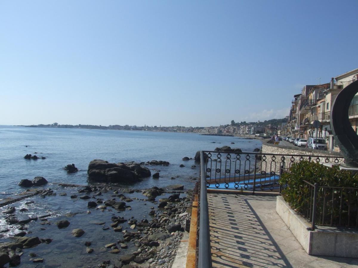 Casa Nicole Fronte Mare Villa Giardini Naxos Ngoại thất bức ảnh